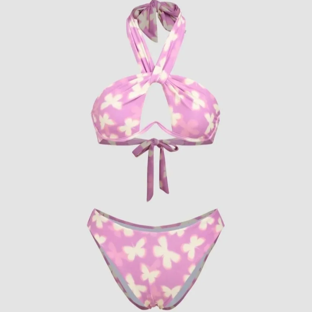 Brand new bikini - Picture 2 of 5